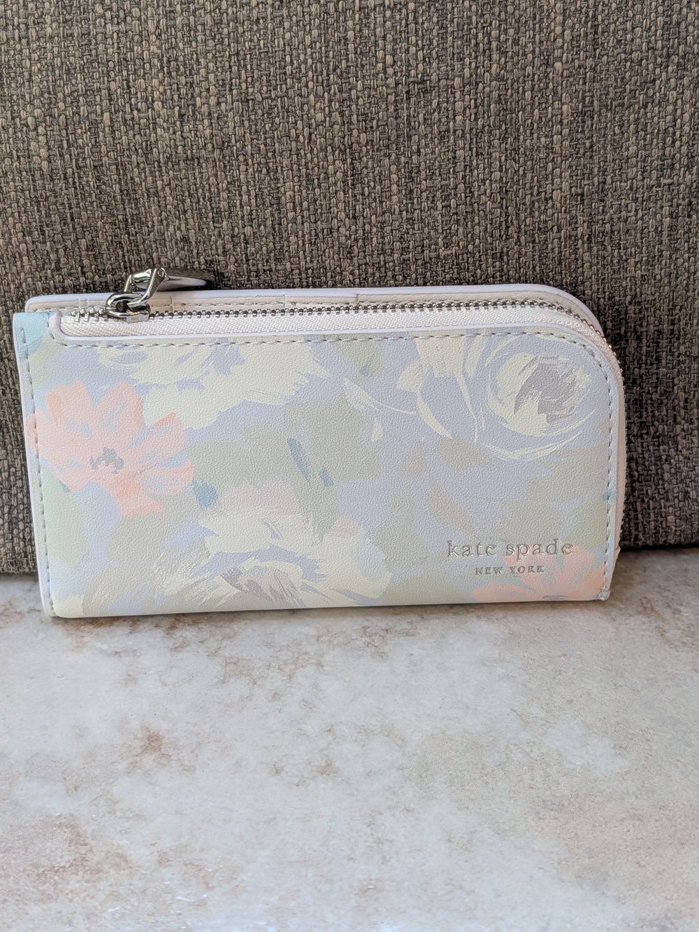 kate spade Pastel Floral Snap Wallet w Zip Devin Hidden Garden w COA NWT